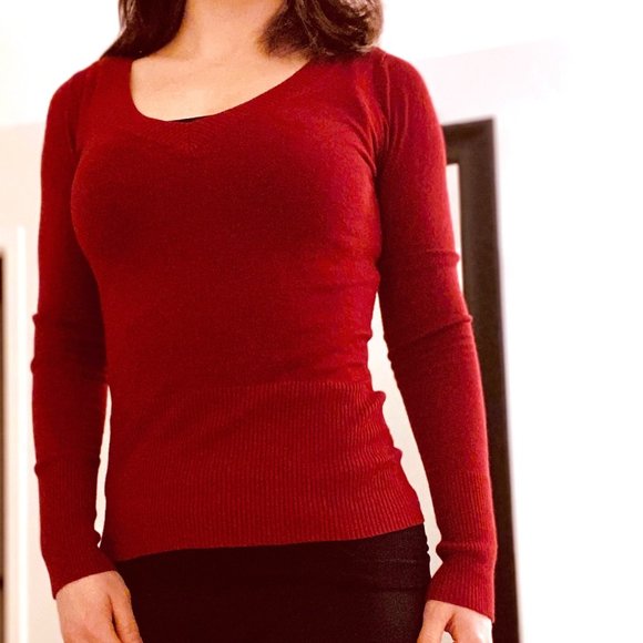 Cranberry Red V-Neck Sweater Smart Set - Picture 7 of 7